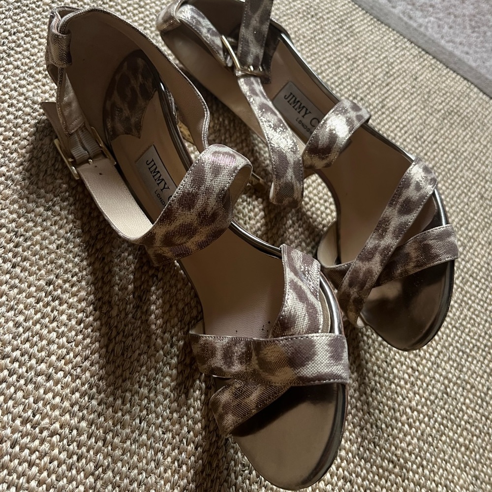 Jimmy Choo heals